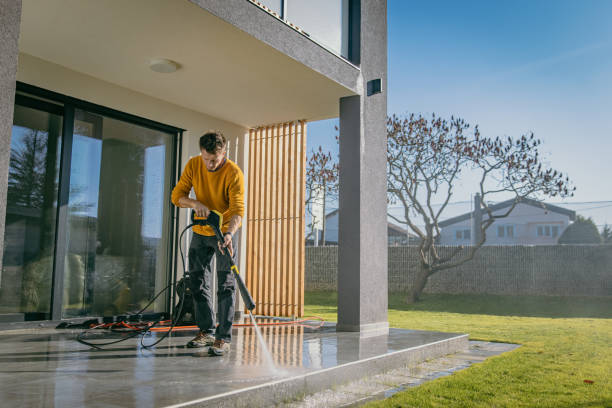 Best Animal Enclosure Cleaning  in Tonawanda, NY
